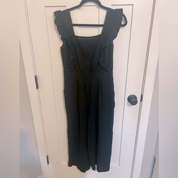 Women's Ruffle Short Sleeve Jumpsuit - Who What Wear -Black -Size Small linen - Picture 5 of 9